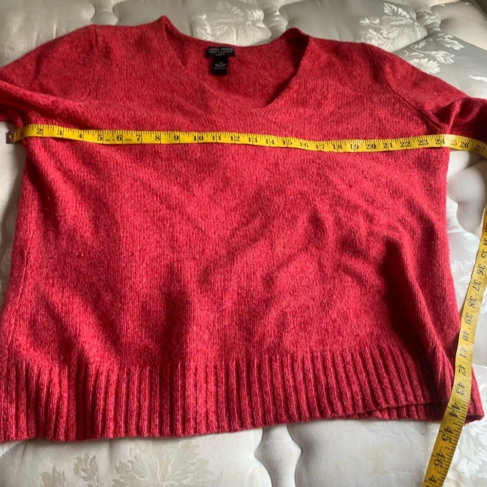 Daniel Bishop Coral Red 100% Cashmere V-Neck Sweater Size 3X - Picture 5 of 6